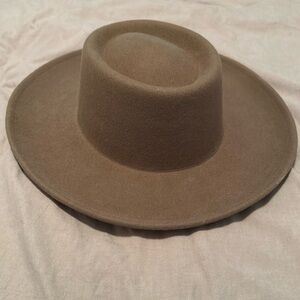 Size 55 Gigipip hat